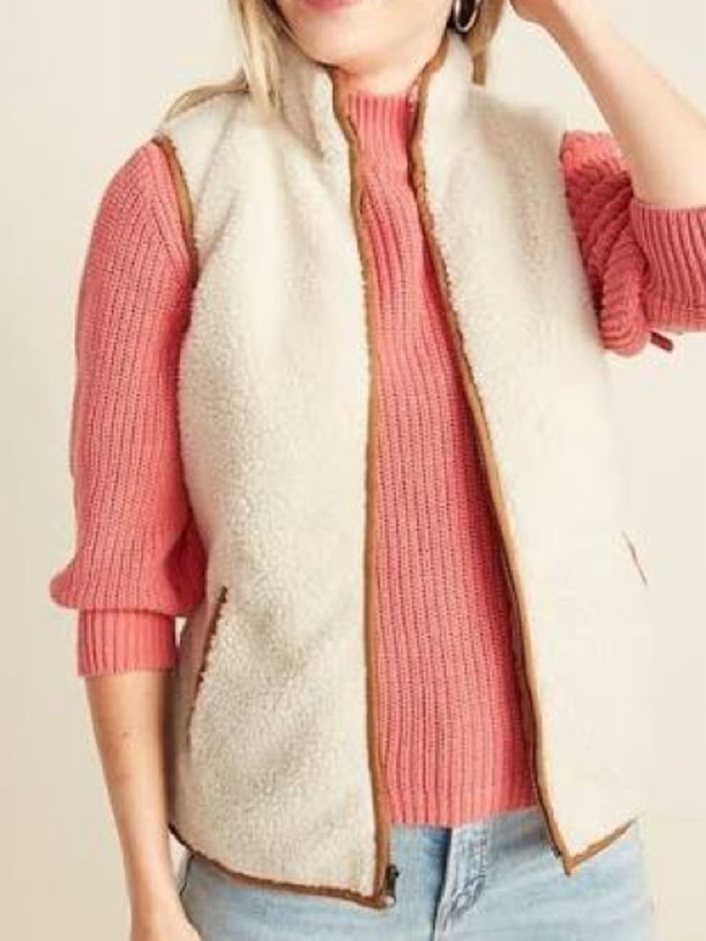 EUC Old Navy Sherpa Vest Size LP - Picture 2 of 6